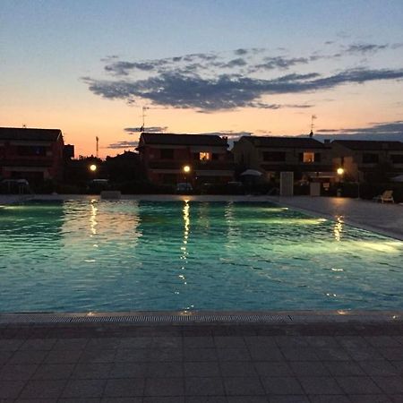 Regal Beach Каорле Екстериор снимка